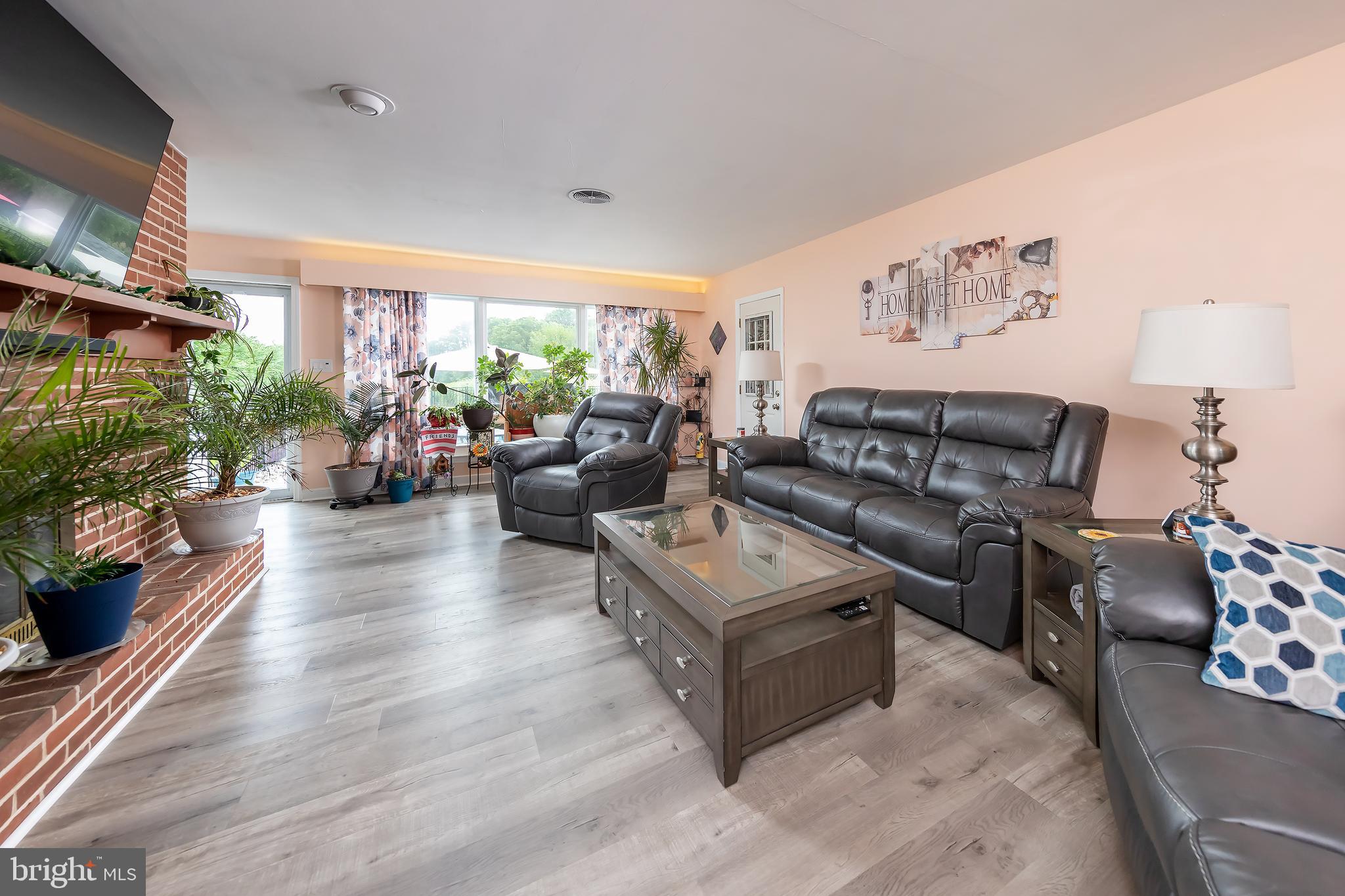 78 Fox Road Pilesgrove, NJ 08098 - Photo 5 of 24 2 Way Fireplace