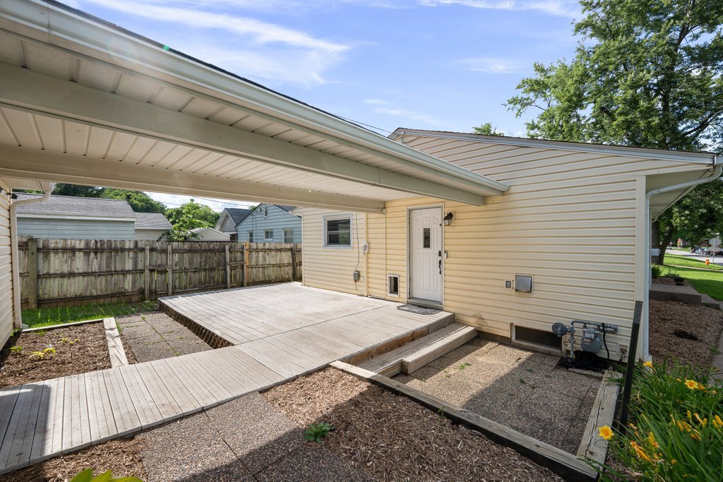 501 38th Street Moline, IL 61265 - Photo 29 of 32