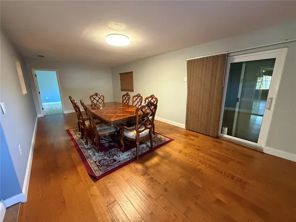 $2,550 | 3965 Corona Lane, Sarasota, FL 34232