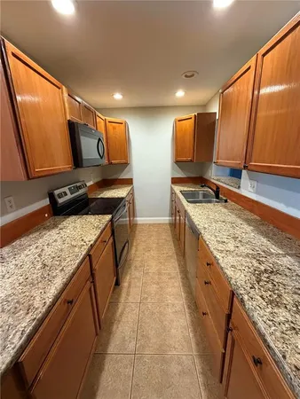 $2,550 | 3965 Corona Lane, Sarasota, FL 34232