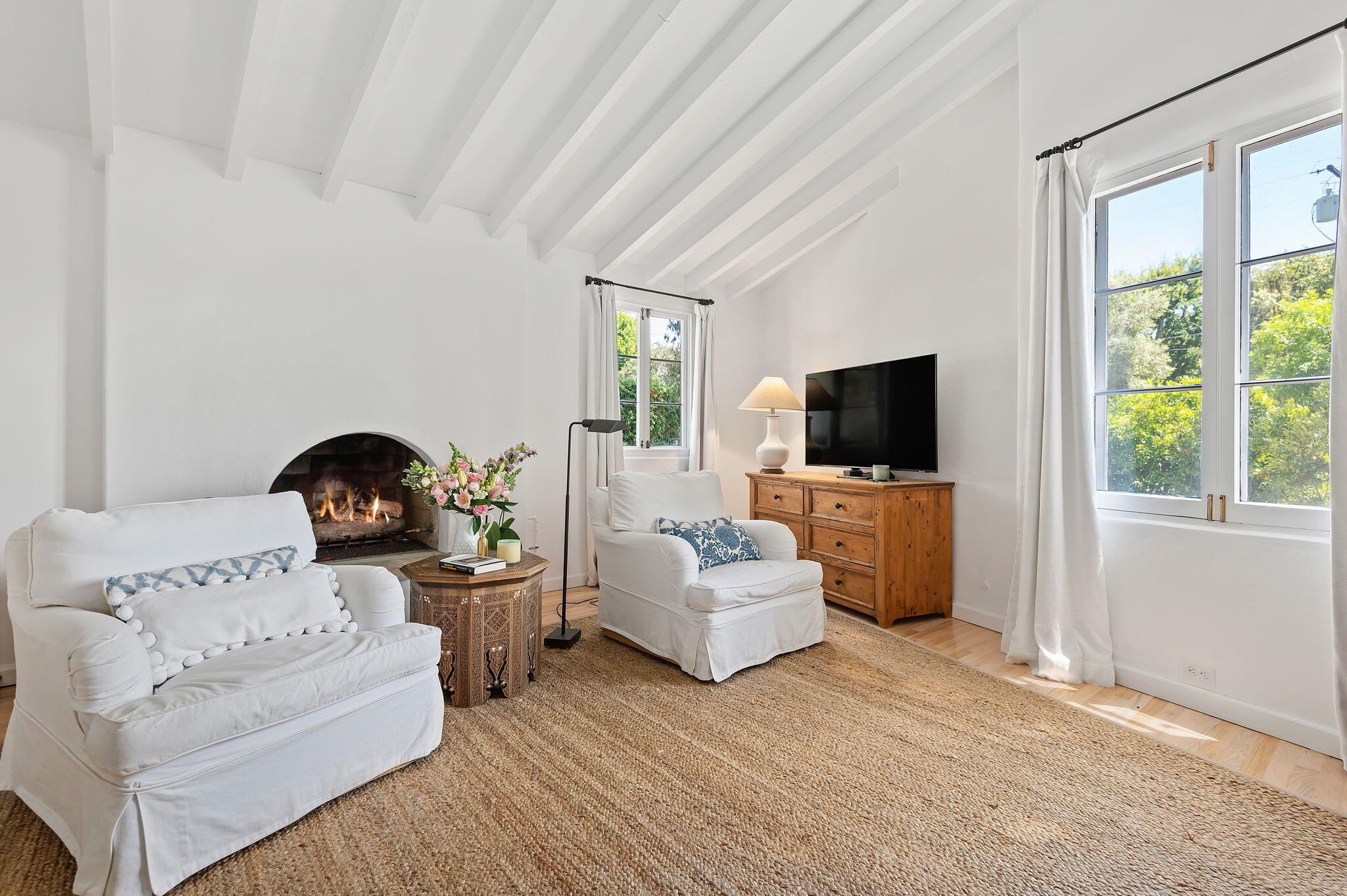 1100 Mesa Road Montecito, CA 93108 - Photo 12 of 20 9 Primary Bedroom