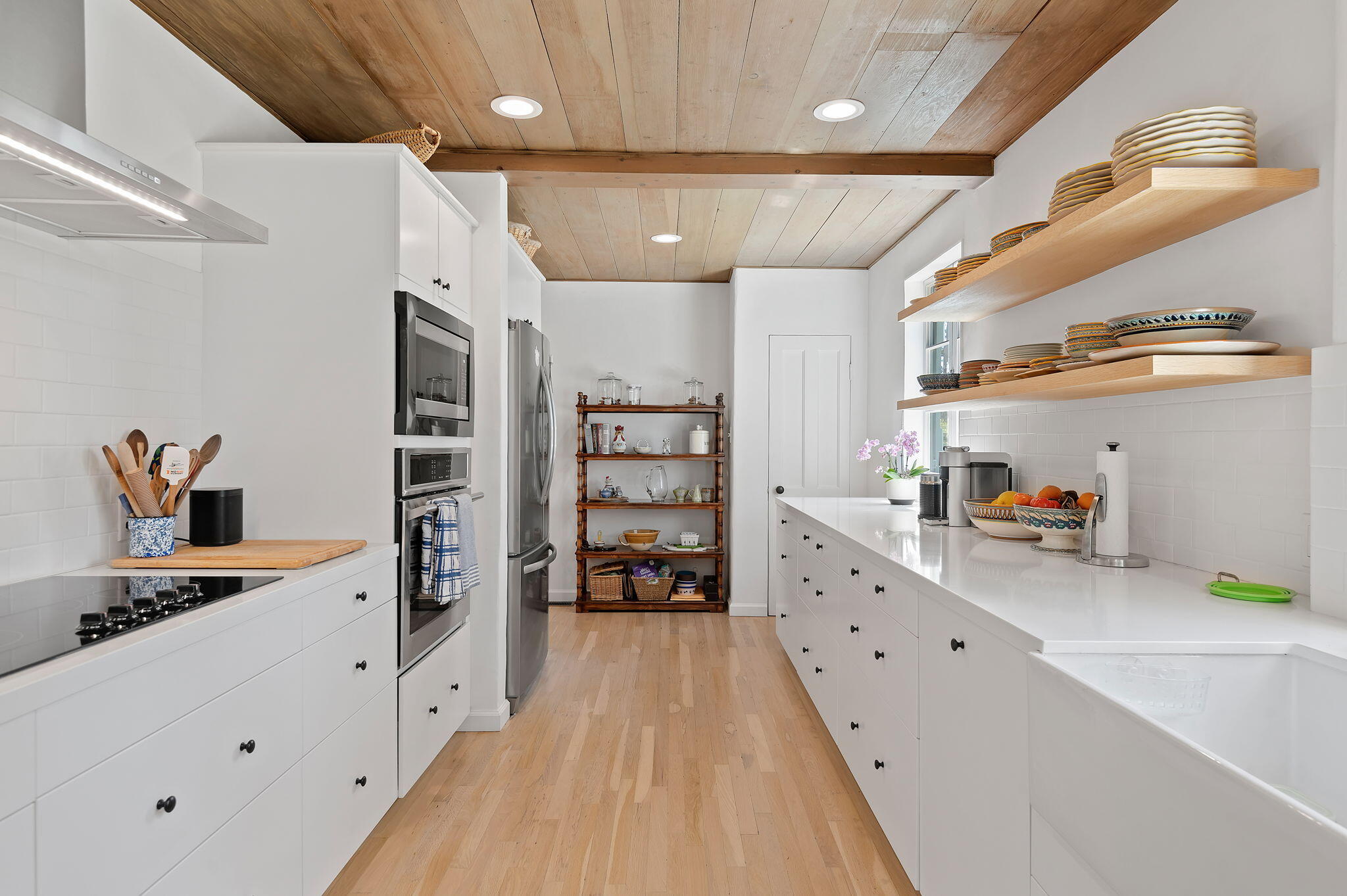 1100 Mesa Road Montecito, CA 93108 - Photo 8 of 20 5 Kitchen