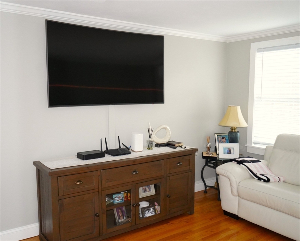 54 Melbourne Road Barnstable, MA 02601 - Photo 12 of 42