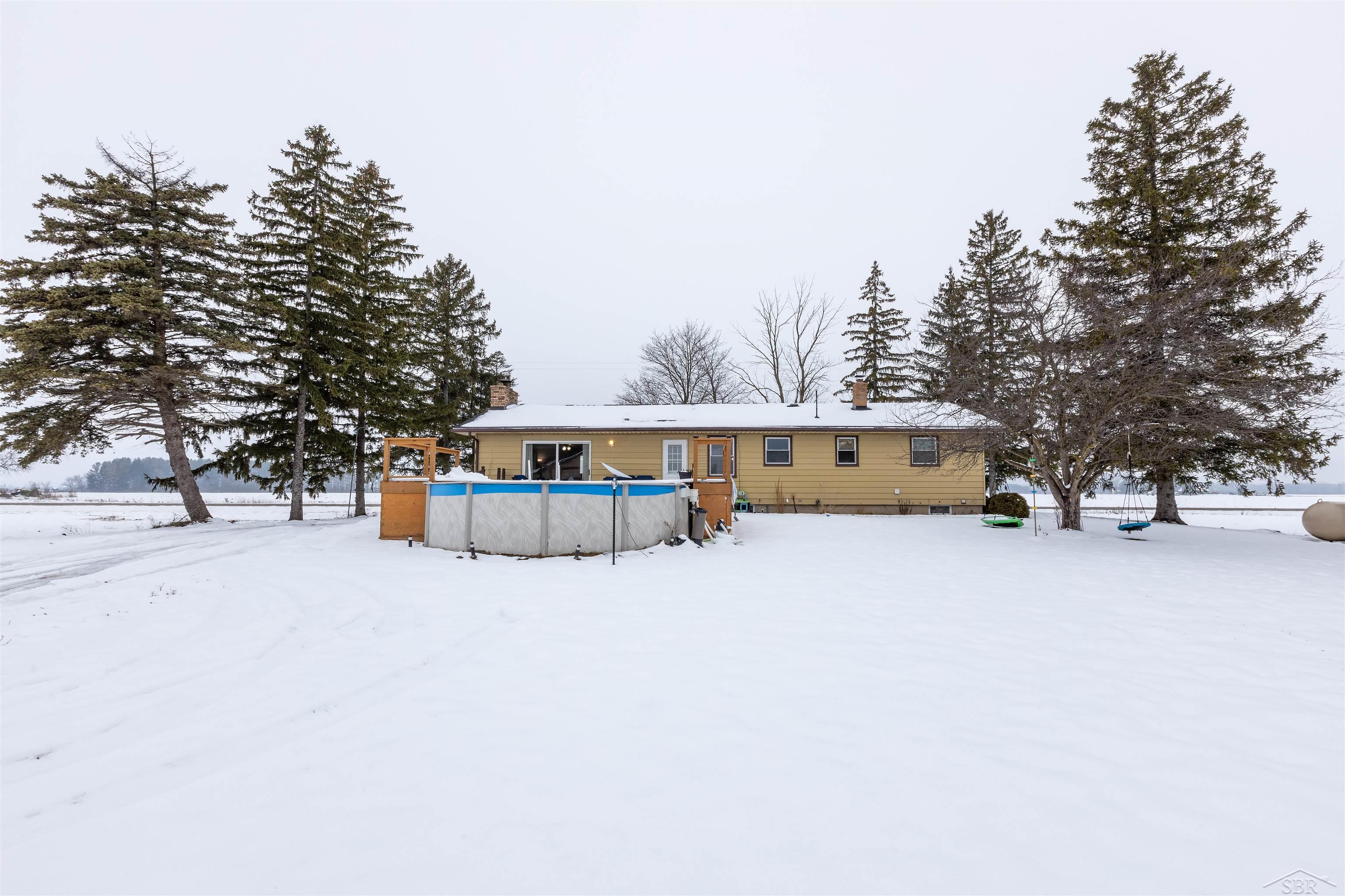 2131 South Carter Road Auburn, MI 48611 - Photo 32 of 42 50163544-e9f41e9d-56b2-4b81-873a-32bc4ac03e05.JPG