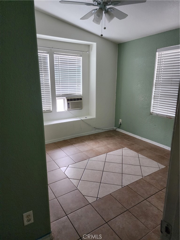 250 North Linden Rialto, CA 92376 - Photo 2 of 2