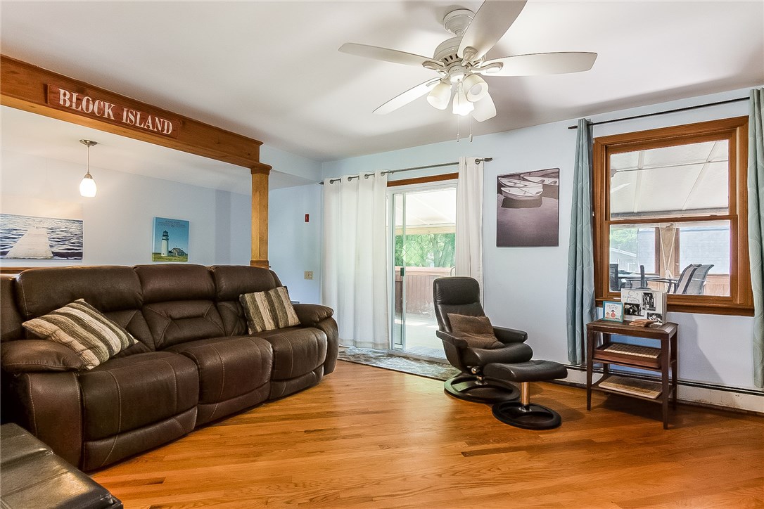 72 Tupelo Road South Kingstown, RI 02879 - Photo 5 of 24 Gallery Image 5