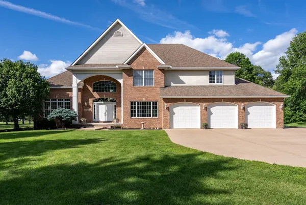 $499,000 | 13521 105th Avenue West, Taylor Ridge, IL 61284