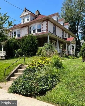 $2,100 | 111 Chestnut Avenue, Narberth, PA 19072