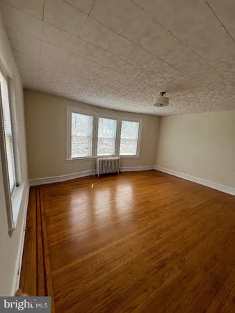 $2,100 | 111 Chestnut Avenue, Narberth, PA 19072