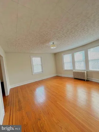 $2,100 | 111 Chestnut Avenue, Narberth, PA 19072