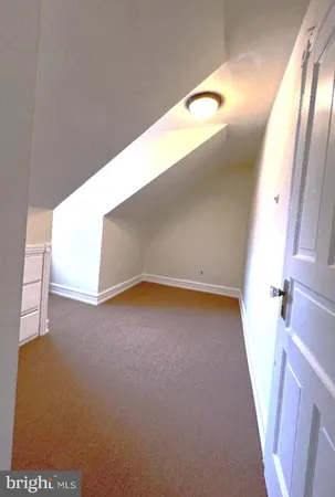 $2,100 | 111 Chestnut Avenue, Narberth, PA 19072