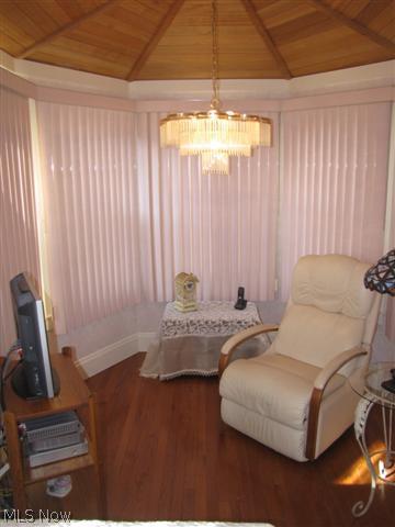 1548 Sheffield Road South Euclid, OH 44121 - Photo 15 of 25 A view of the sitting area!