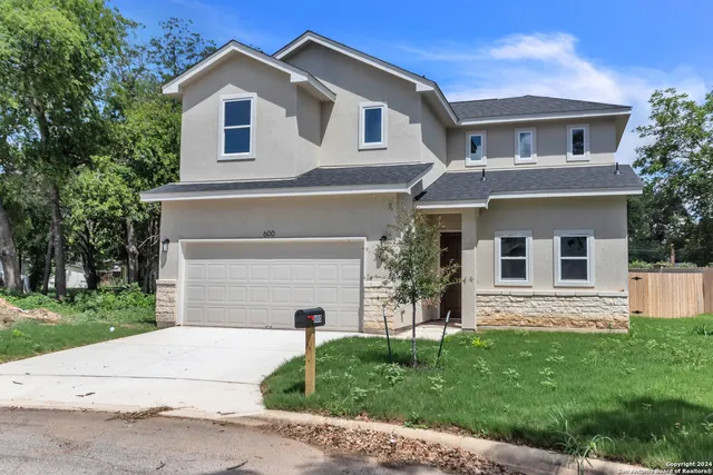 $2,550 | 600 Park Circle, Hondo, TX 78861