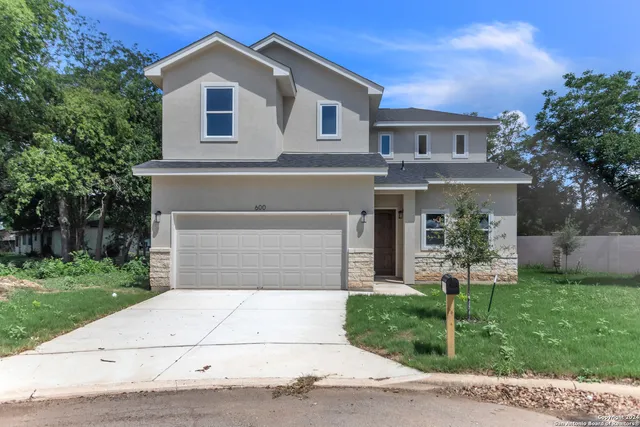 $2,550 | 600 Park Circle, Hondo, TX 78861