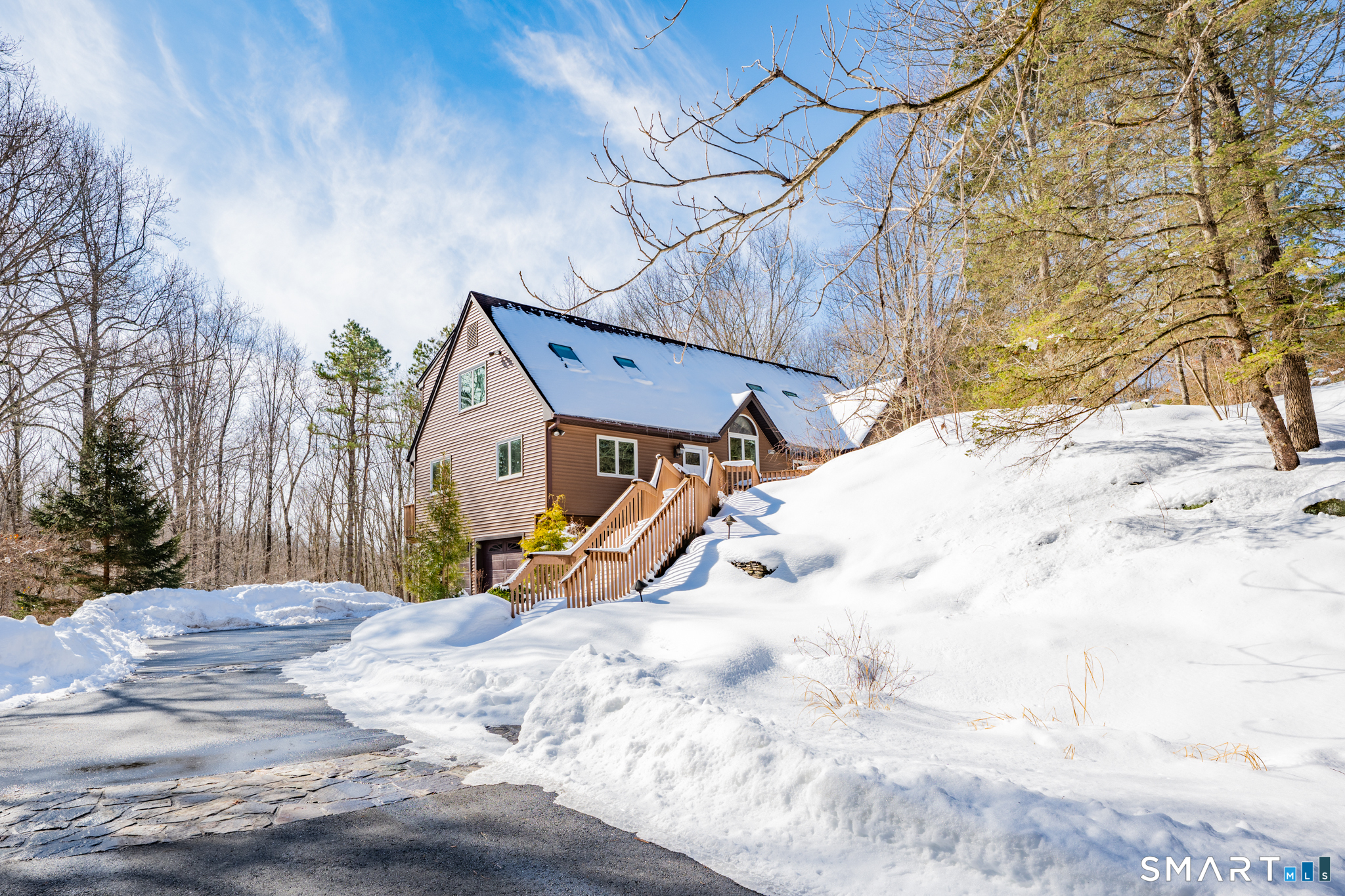 40 Osborne Hill Road Newtown, CT 06482 - Photo 2 of 30