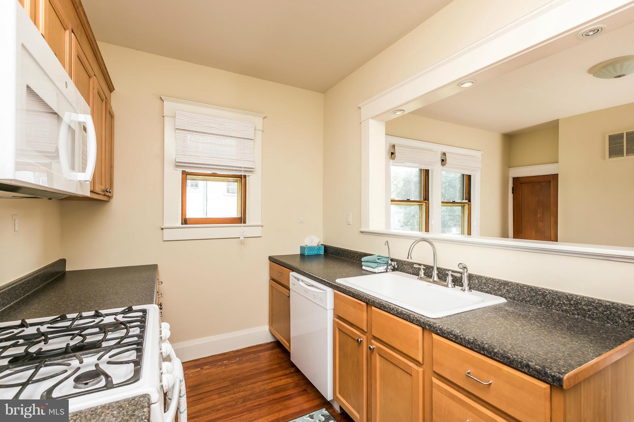 5010 Morello Road Baltimore, MD 21214 - Photo 12 of 29 Kitchen