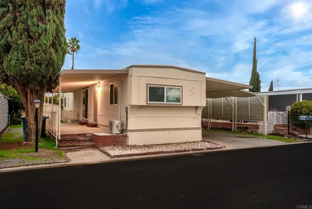 $85,000 | 2042 Girard Street, Unit 42, Delano, CA 93215