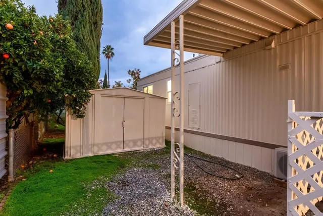 $85,000 | 2042 Girard Street, Unit 42, Delano, CA 93215