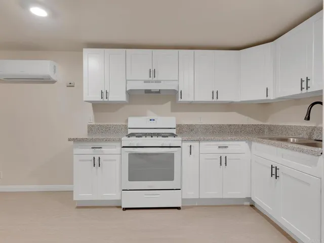 $85,000 | 2042 Girard Street, Unit 42, Delano, CA 93215