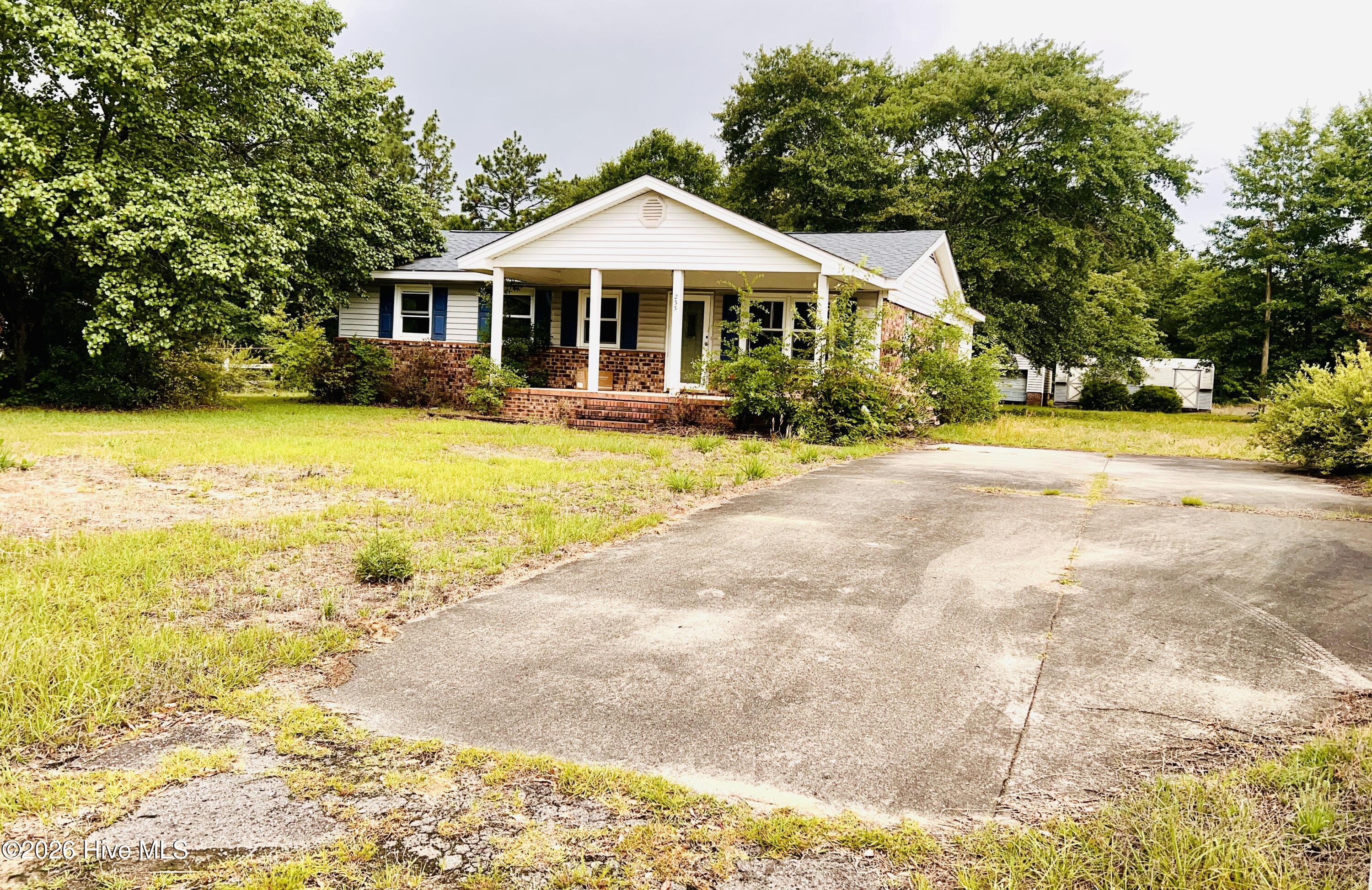 233 Lakeview Trail Rockingham, NC 28379 - Photo 2 of 18 IMG_0949
