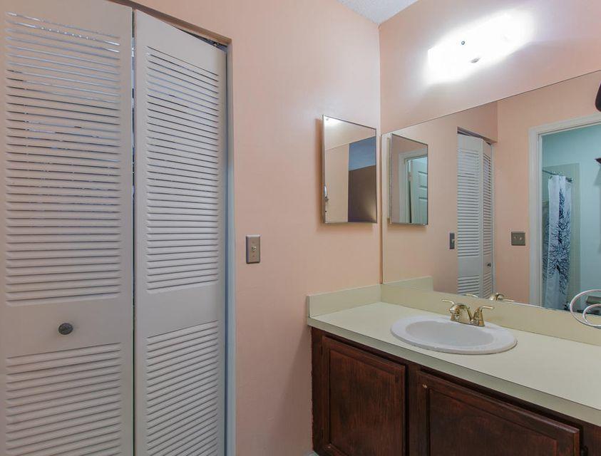 418 Buttonwood Place Boca Raton, FL 33431 - Photo 8 of 19 20190503201226021974000000-o