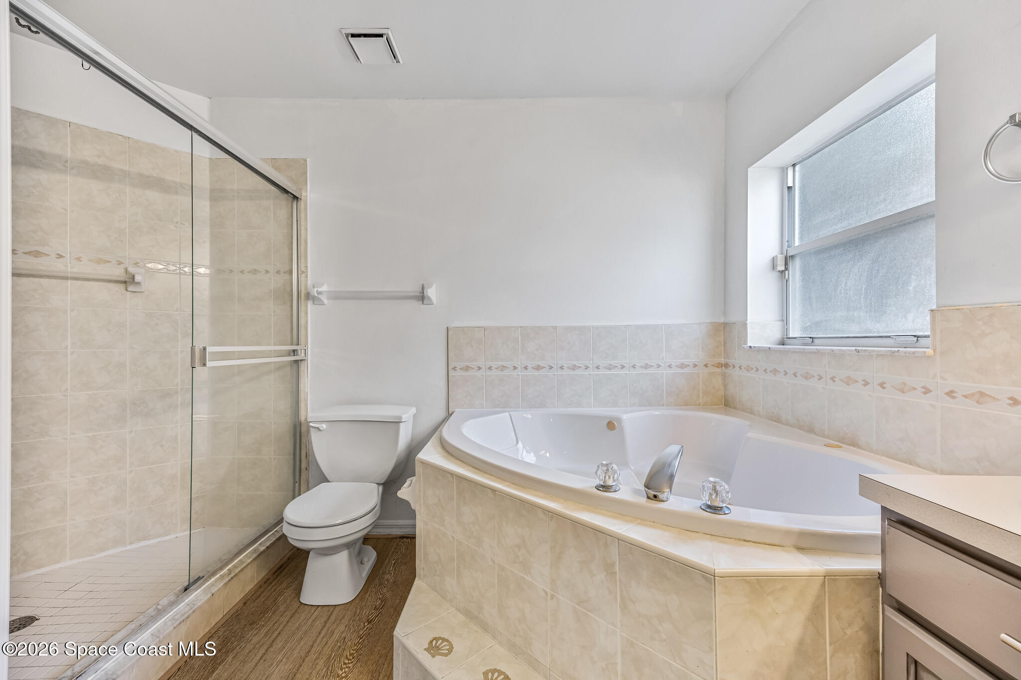 1596 Holbrook Road Northwest Palm Bay, FL 32907 - Photo 15 of 20 Master Bathroom