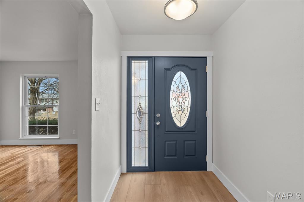 2668 Midland Ridge Drive St. Louis, MO 63114 - Photo 13 of 62