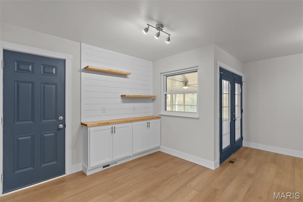 2668 Midland Ridge Drive St. Louis, MO 63114 - Photo 24 of 62