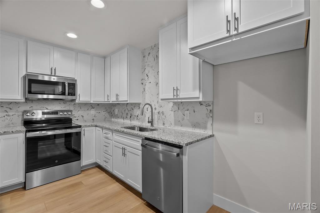 2668 Midland Ridge Drive St. Louis, MO 63114 - Photo 28 of 62