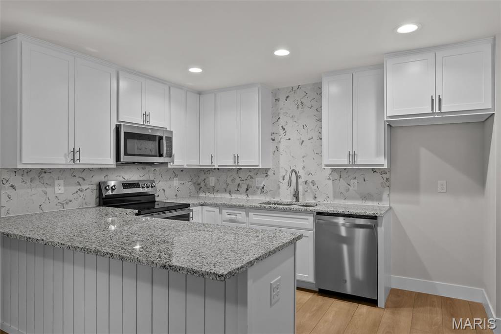 2668 Midland Ridge Drive St. Louis, MO 63114 - Photo 31 of 62