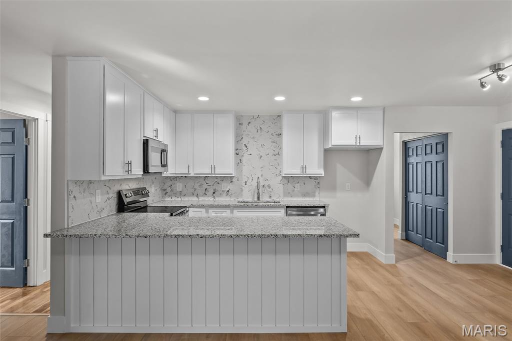 2668 Midland Ridge Drive St. Louis, MO 63114 - Photo 32 of 62