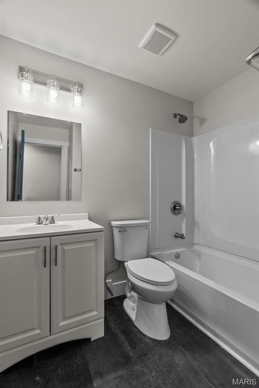 2668 Midland Ridge Drive St. Louis, MO 63114 - Photo 47 of 62