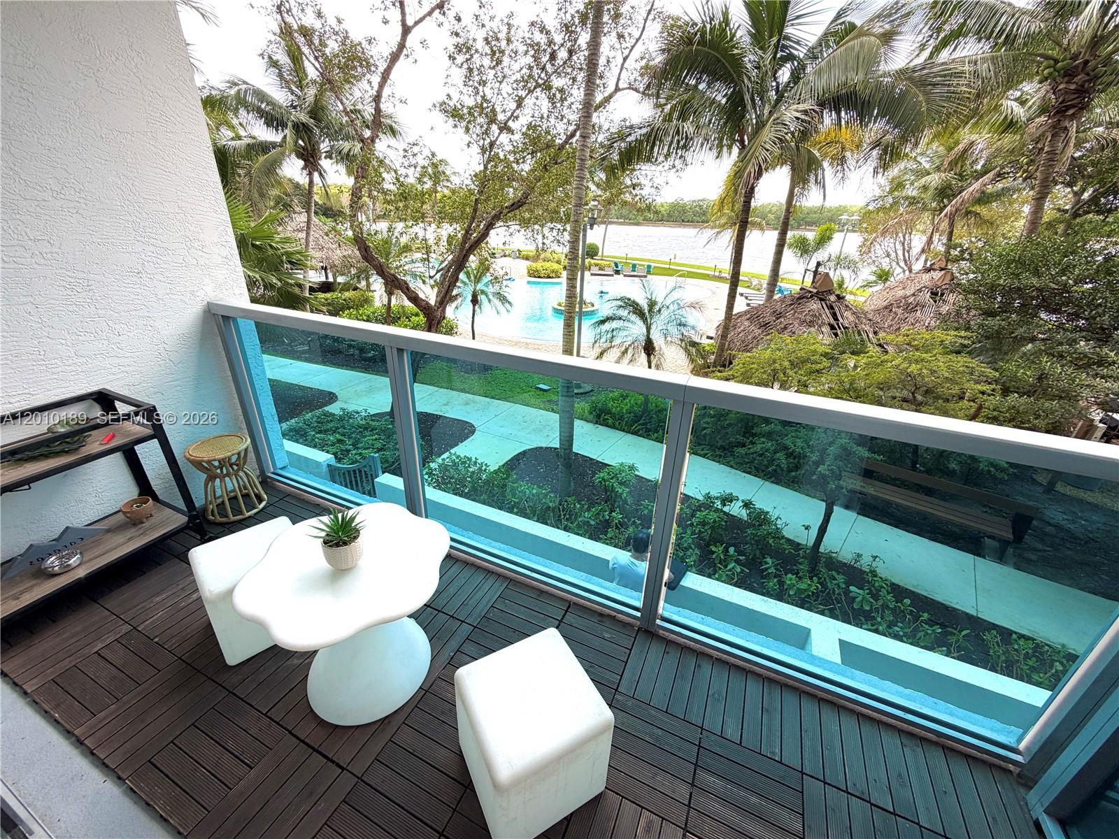 2641 North Flamingo Road, Unit TH4N Sunrise, FL 33323 - Photo 20 of 30 a view of sitting area with seating area
