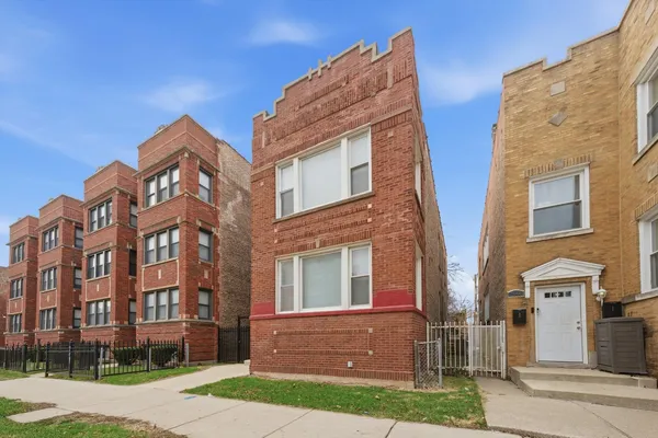 $275,000 | 7948 South Drexel Avenue, Chicago, IL 60619