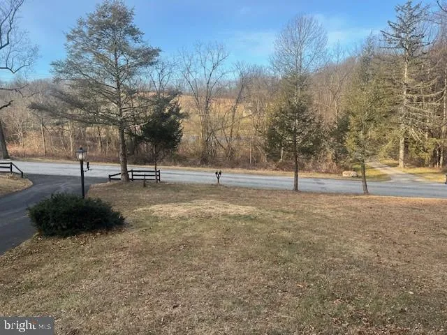 $247,500 | 515 East Snyder Corner Road, Red Lion, PA 17356