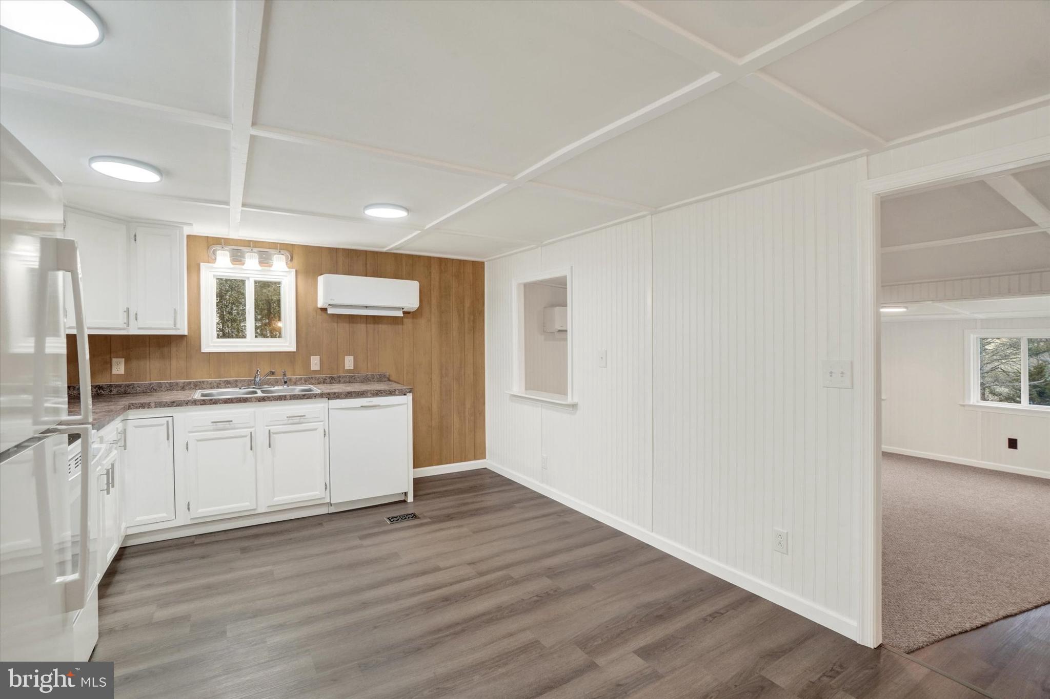 515 East Snyder Corner Road Red Lion, PA 17356 - Photo 10 of 29