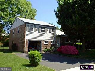 327 Parham Road Springfield, PA 19064 - Photo 1 of 1