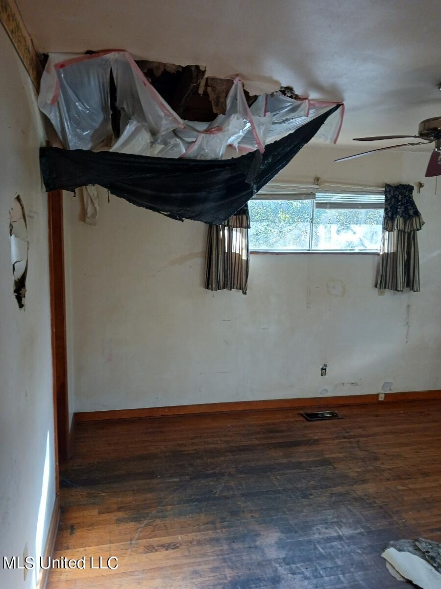 935 Raymond Road Jackson, MS 39204 - Photo 15 of 26 Resized_Resized_20221109_143531