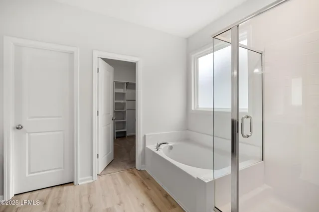 $425,000 | 98 Great Bend Drive, Beaufort, SC 29906