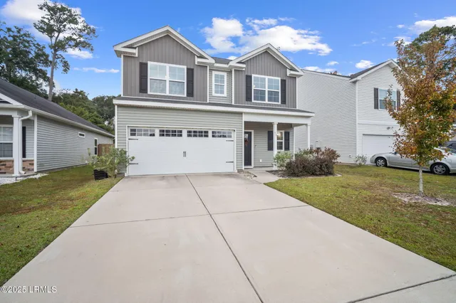 $425,000 | 98 Great Bend Drive, Beaufort, SC 29906