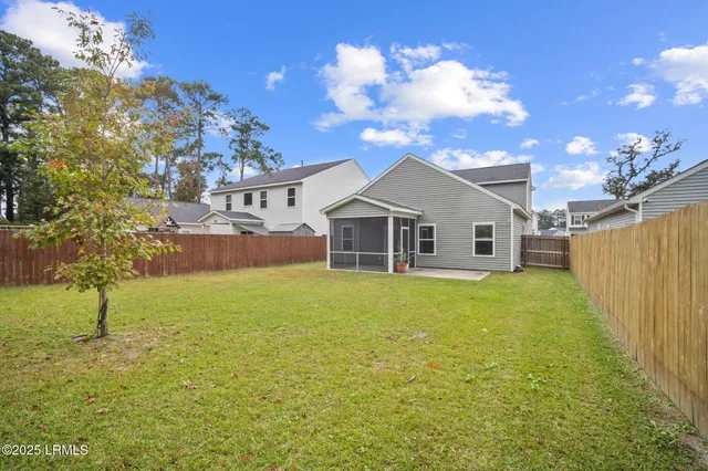 $425,000 | 98 Great Bend Drive, Beaufort, SC 29906