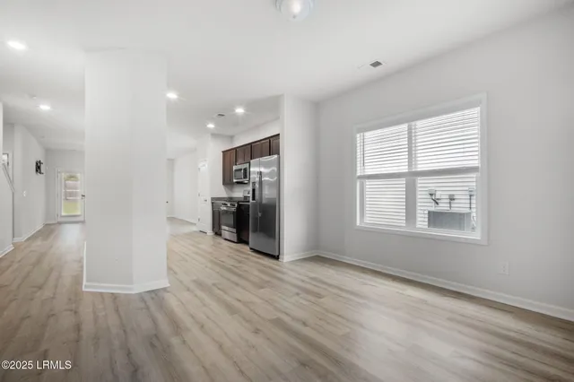 $425,000 | 98 Great Bend Drive, Beaufort, SC 29906