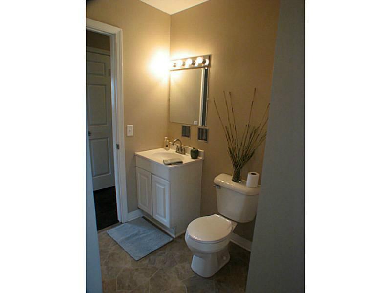 6330 Shanghai Road Indianapolis, IN 46278 - Photo 11 of 16 Gallery Image 11