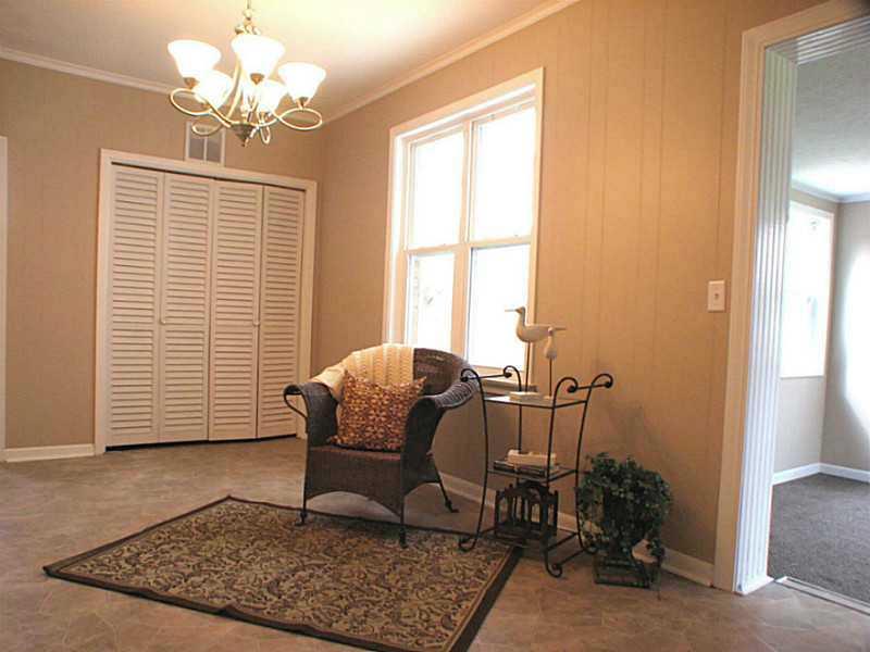 6330 Shanghai Road Indianapolis, IN 46278 - Photo 5 of 16 Gallery Image 5