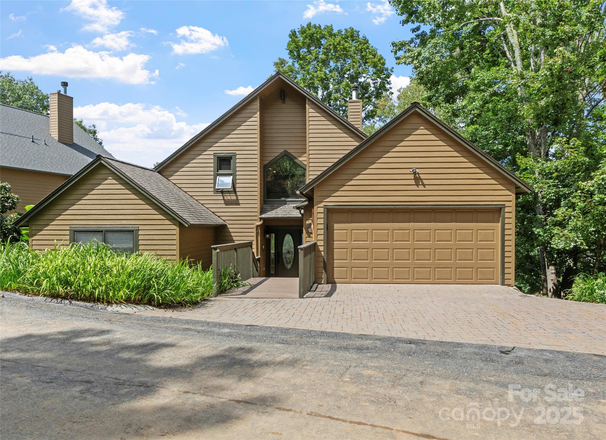 91 Brandy Run Road Burnsville, NC 28714 - Photo 3 of 48 a view of backyard of house