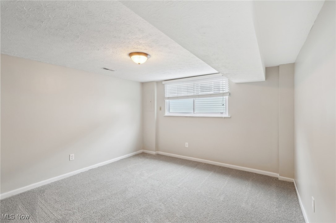 1776 Falkirk Road Madison, OH 44057 - Photo 25 of 31