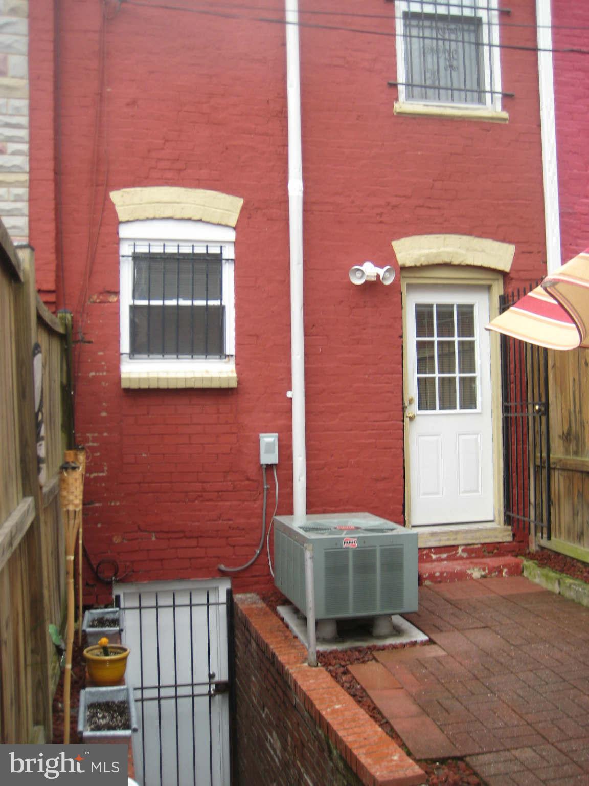 914 3rd Street Northeast Washington, DC 20002 - Photo 29 of 30 Exterior (Rear)