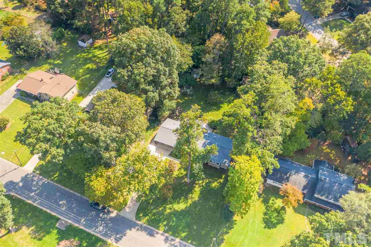 1112 Imperial Road Cary, NC 27511 - Photo 17 of 26