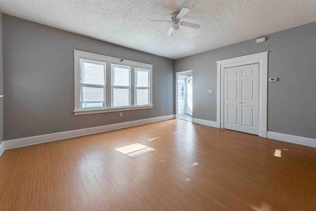 2332 Durand Avenue Racine, WI 53403 - Photo 6 of 16 DSC_0806