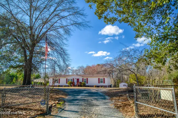 $419,900 | 876 McClammy Road, Hampstead, NC 28443